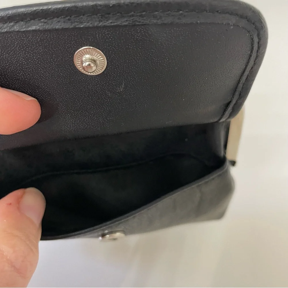 Black Kiss-Lock Clasp Coin Purse Wallet